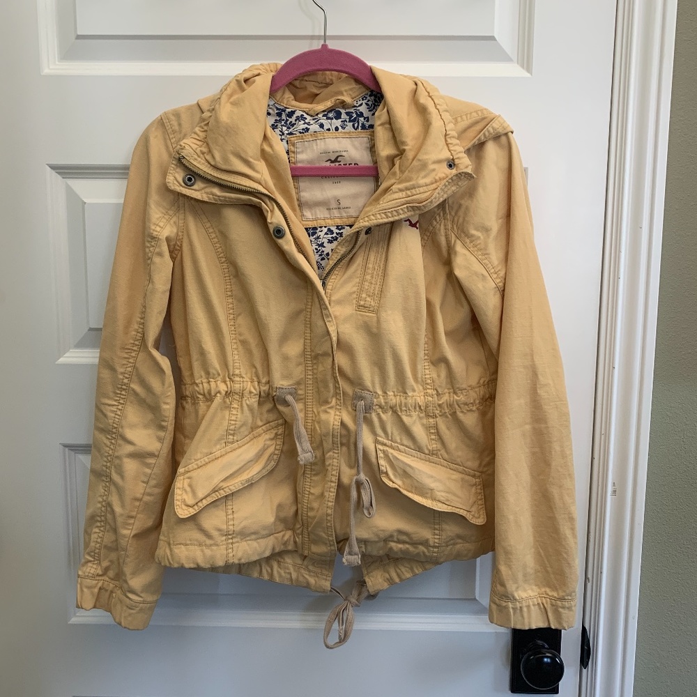Hollister Yellow Jacket - Small